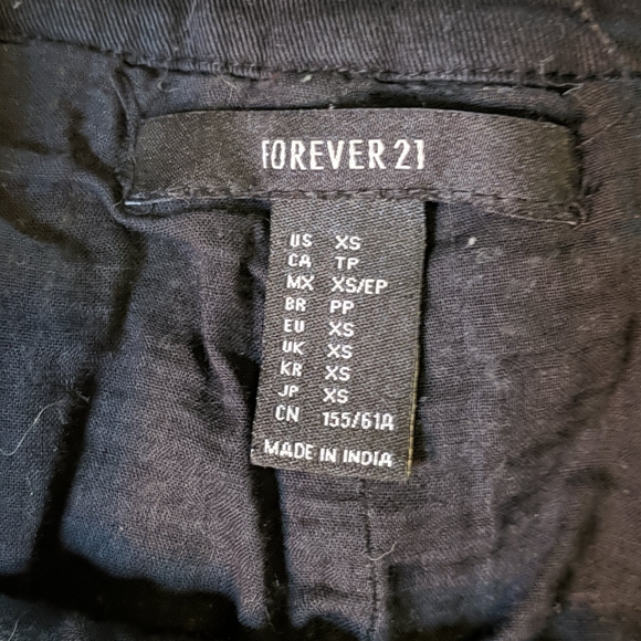 Patterned shorts - Picture 2 of 3